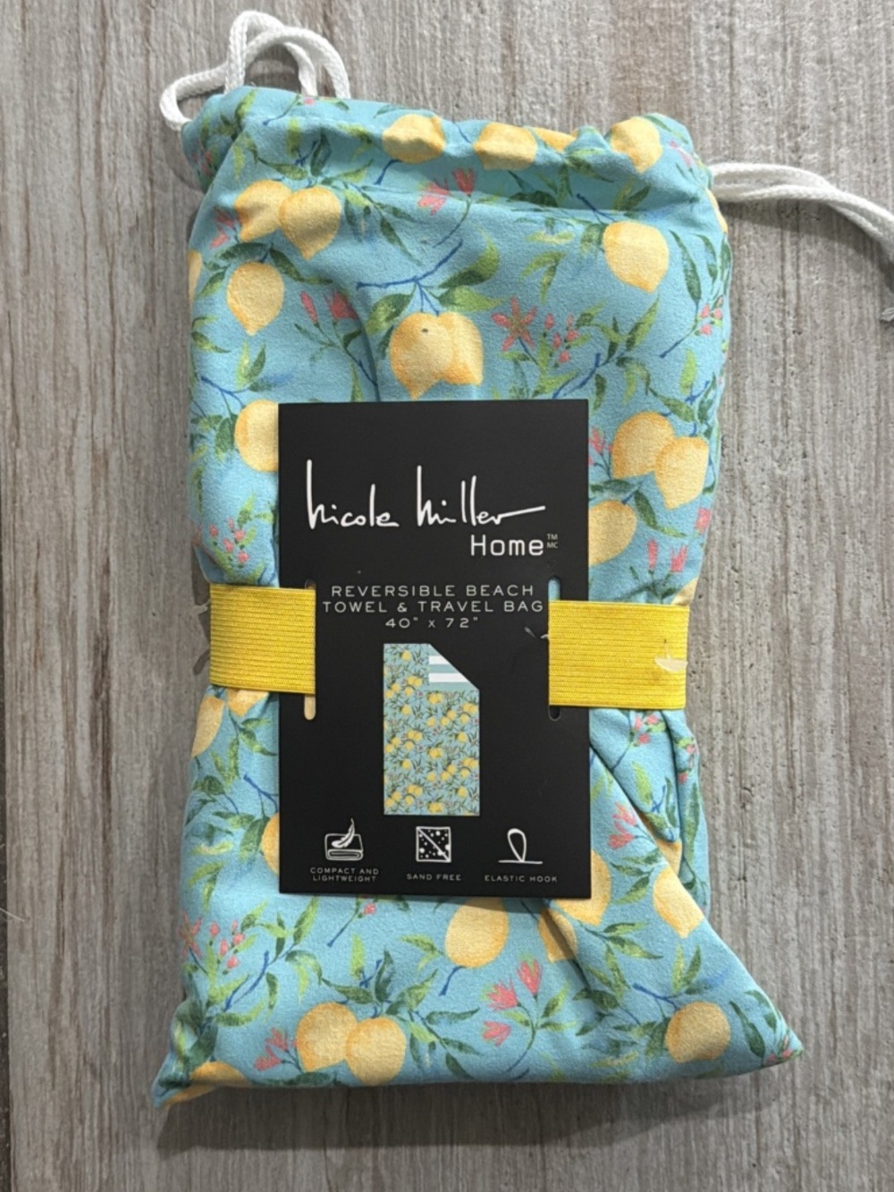 Nicole Miller Lemon Print Reversible Beach Towel & Travel Bag